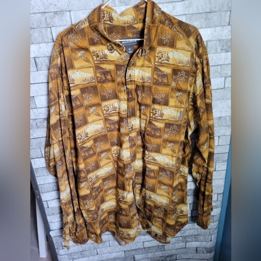 Woolrich Mens Button down shirt bears nature design size XL
